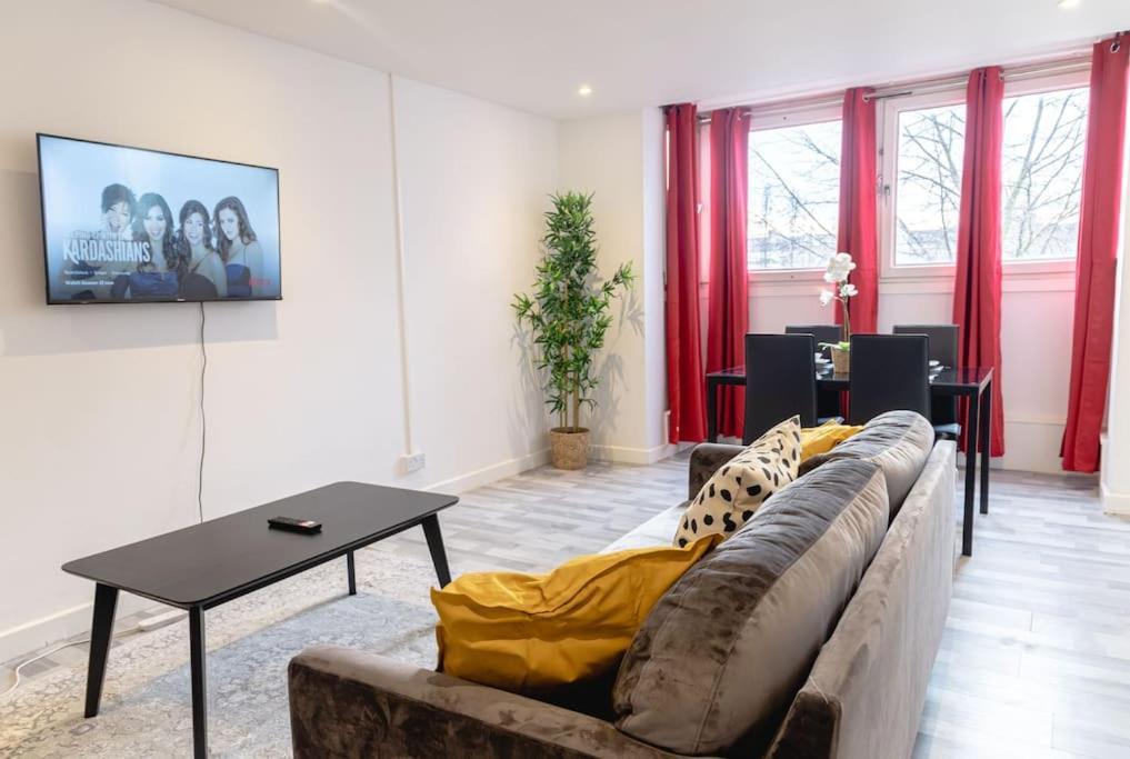 2 Bed With Free Parking Lejlighed London Eksteriør billede